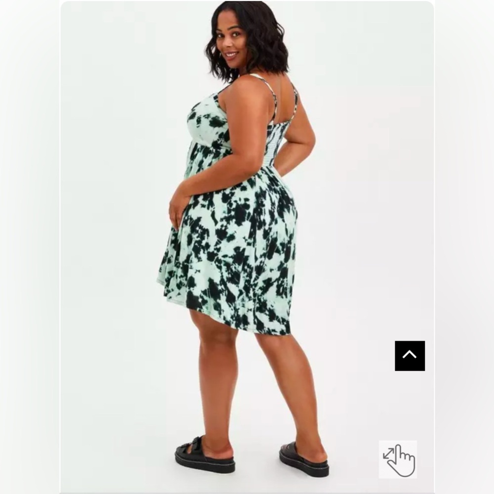 Torrid sweetheart green & black tie dye skater dress size 0 EUC! - Picture 3 of 12
